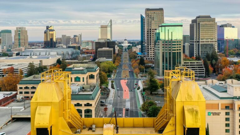 Sacramento, CA skyline